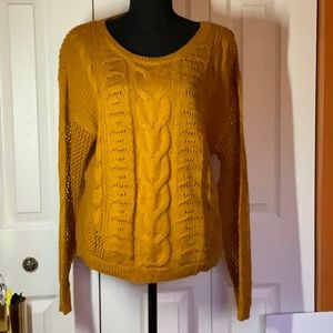 Acrylic Loose Knit Sweater, Size Large.